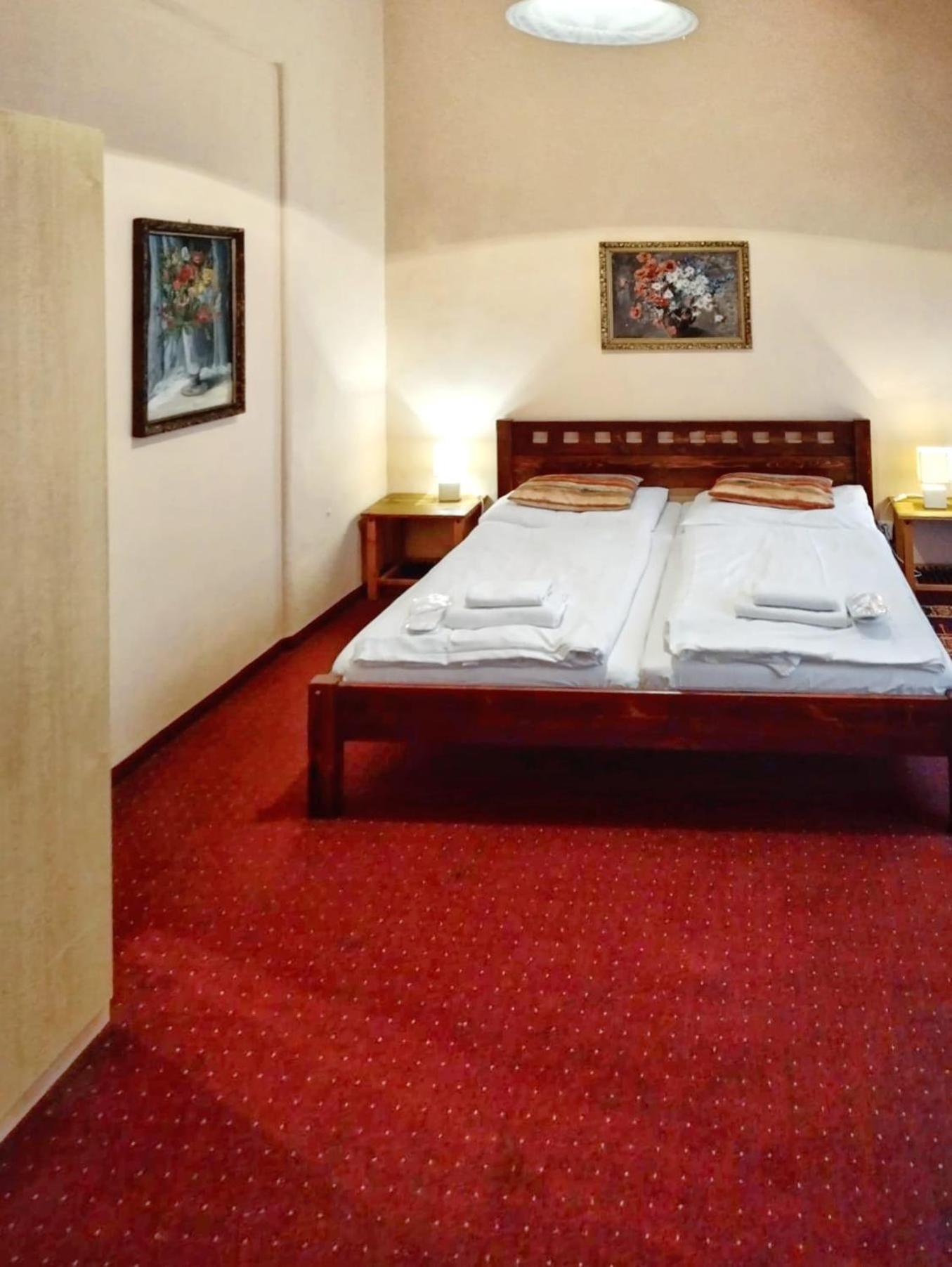 Appartamento Delux Kolonada Karlovy Vary Esterno foto
